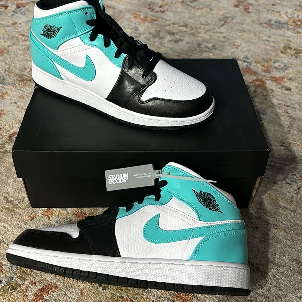 Air Jordans Unisex NWT